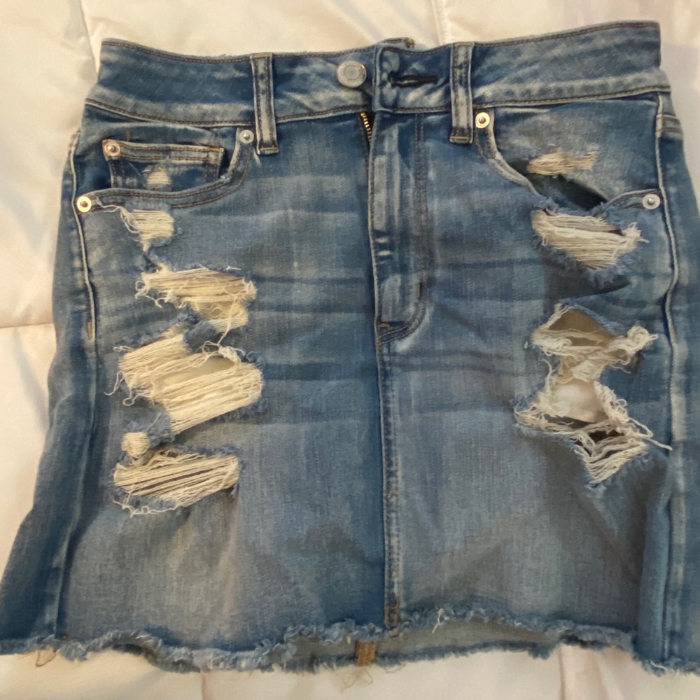 Mini jean ripped skirt